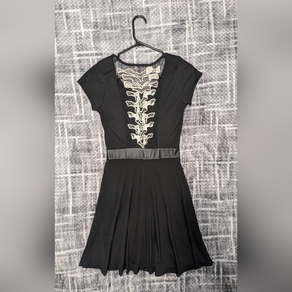 Hot Topic Mesh Back Skeleton Spine Dress